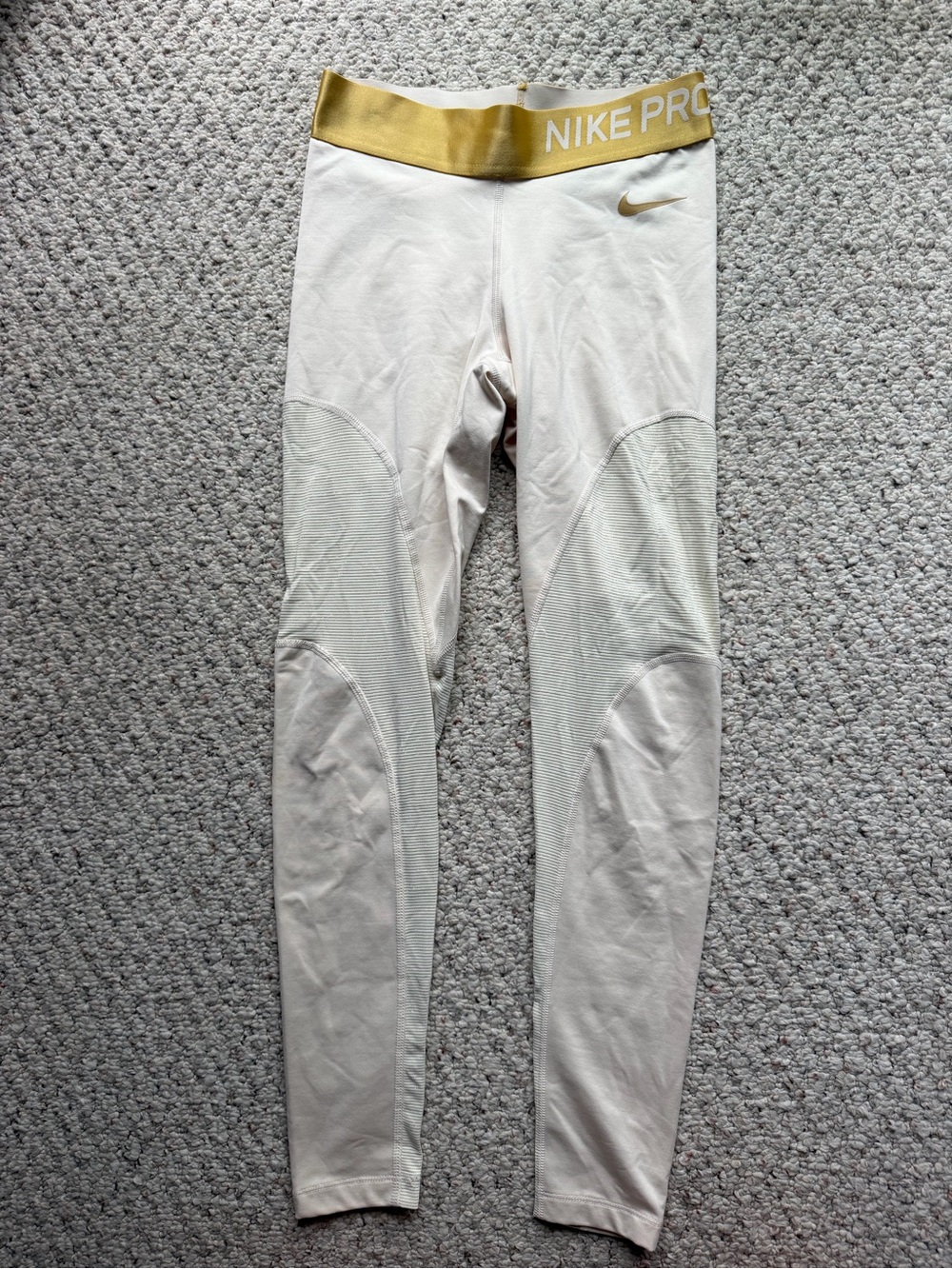 Nike Pro Women’s Leggings